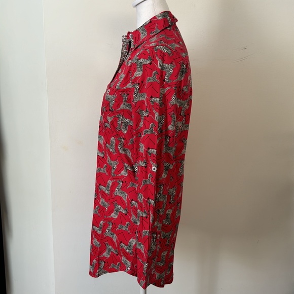 NWT Tizzie red with zebras button down blouse, Sz XS - Picture 5 of 14
